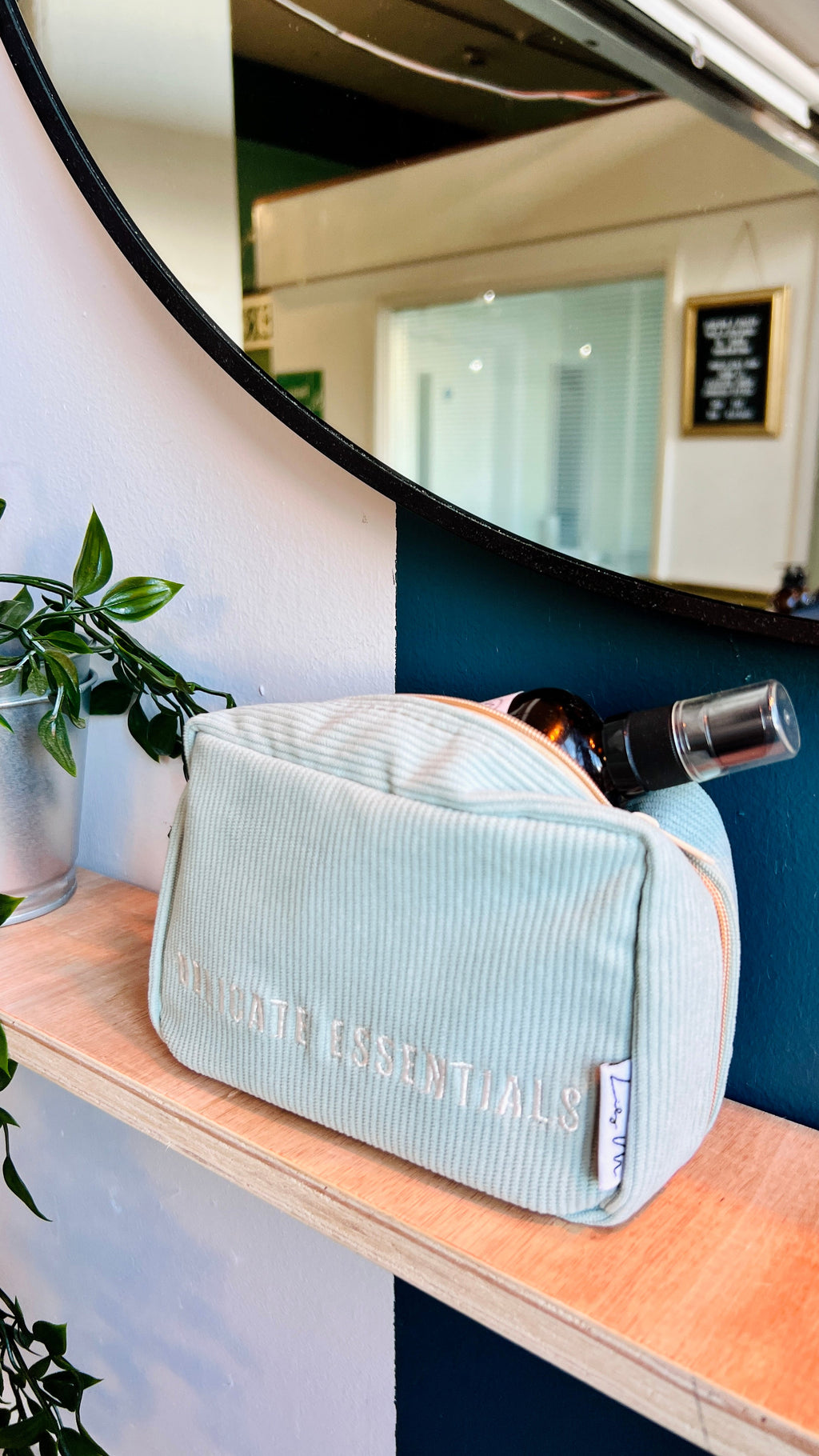 Essentials Beauty Bag