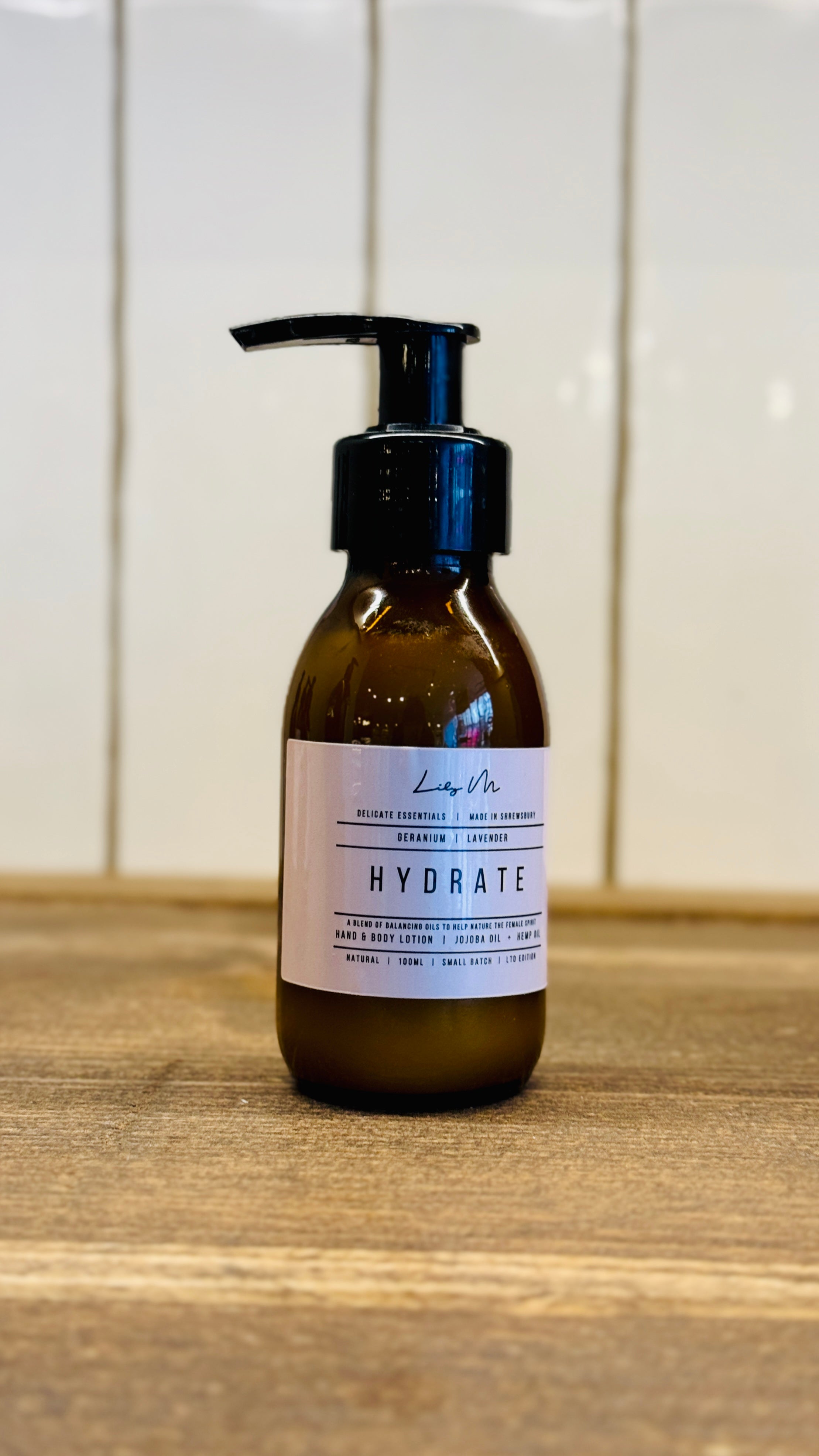 100ml travel size amber glass bottle with a pump for easy application